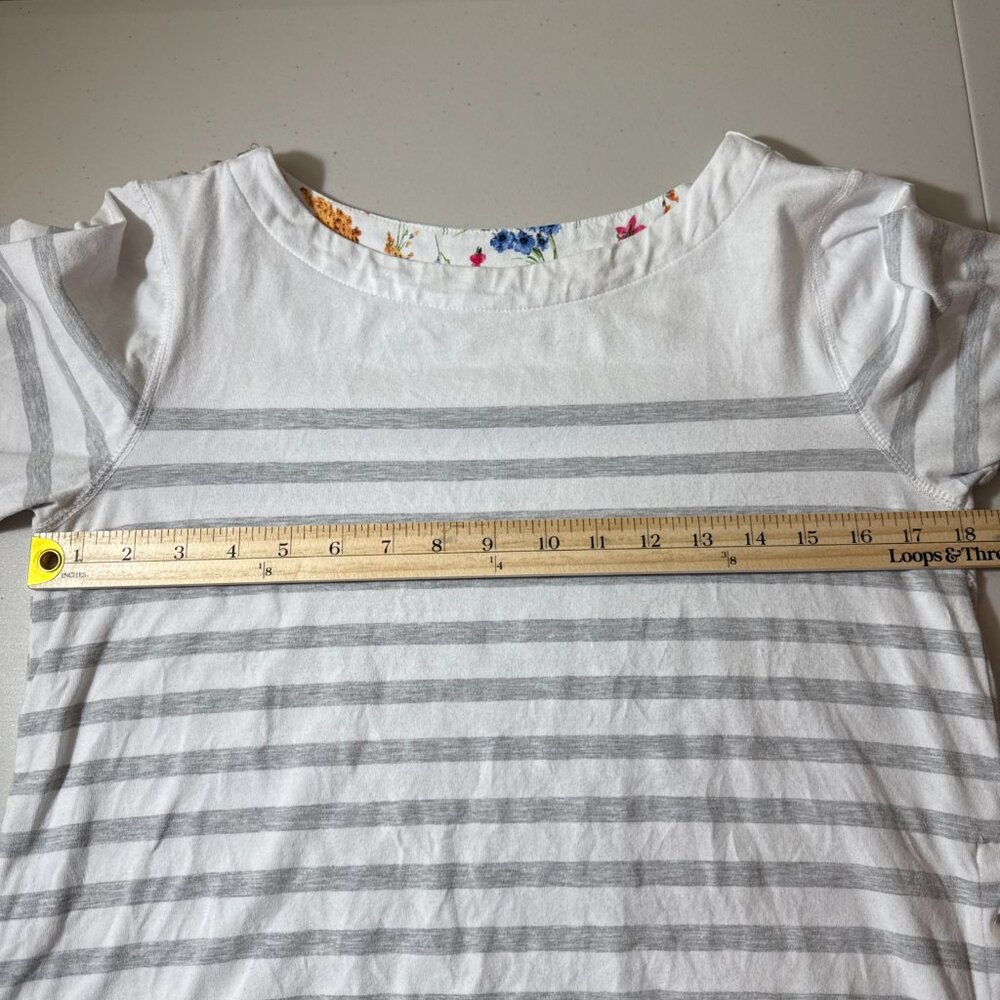 Maeve Anthropologie Women Top White Gray Striped‎ Button Detail Medium - Picture 7 of 9